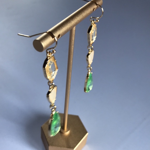 New! Green Glass Drop Earrings - Picture 11 of 13
